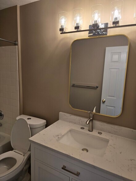 Building Photo - 7756 Scioto Ct