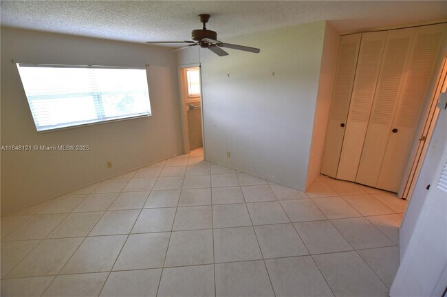 Building Photo - 2766 Emory Dr W
