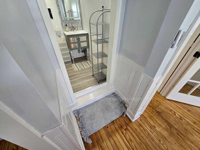 Building Photo - Fully Furnished Downtown Carlisle Townhouse with Fenced Yard and Off Street Parking