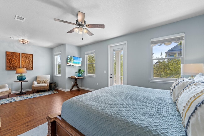 Building Photo - 4555 Grand Key Loop W