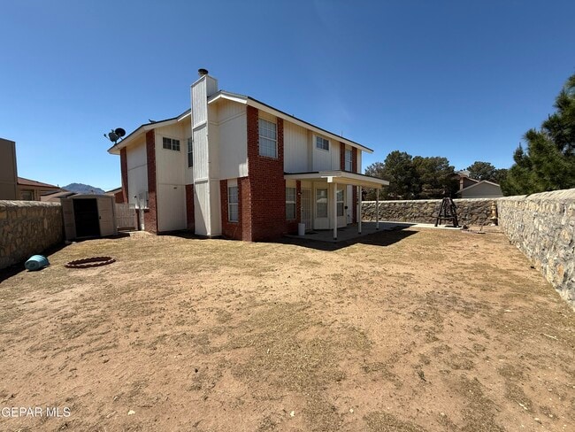 Building Photo - 10924 Walden Pond Ln