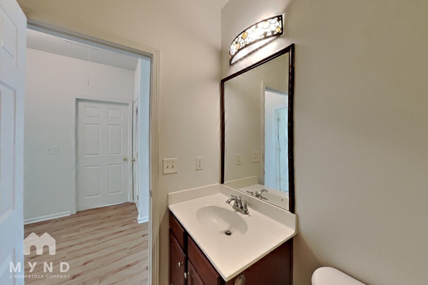 Building Photo - 1297 Winwood Dr