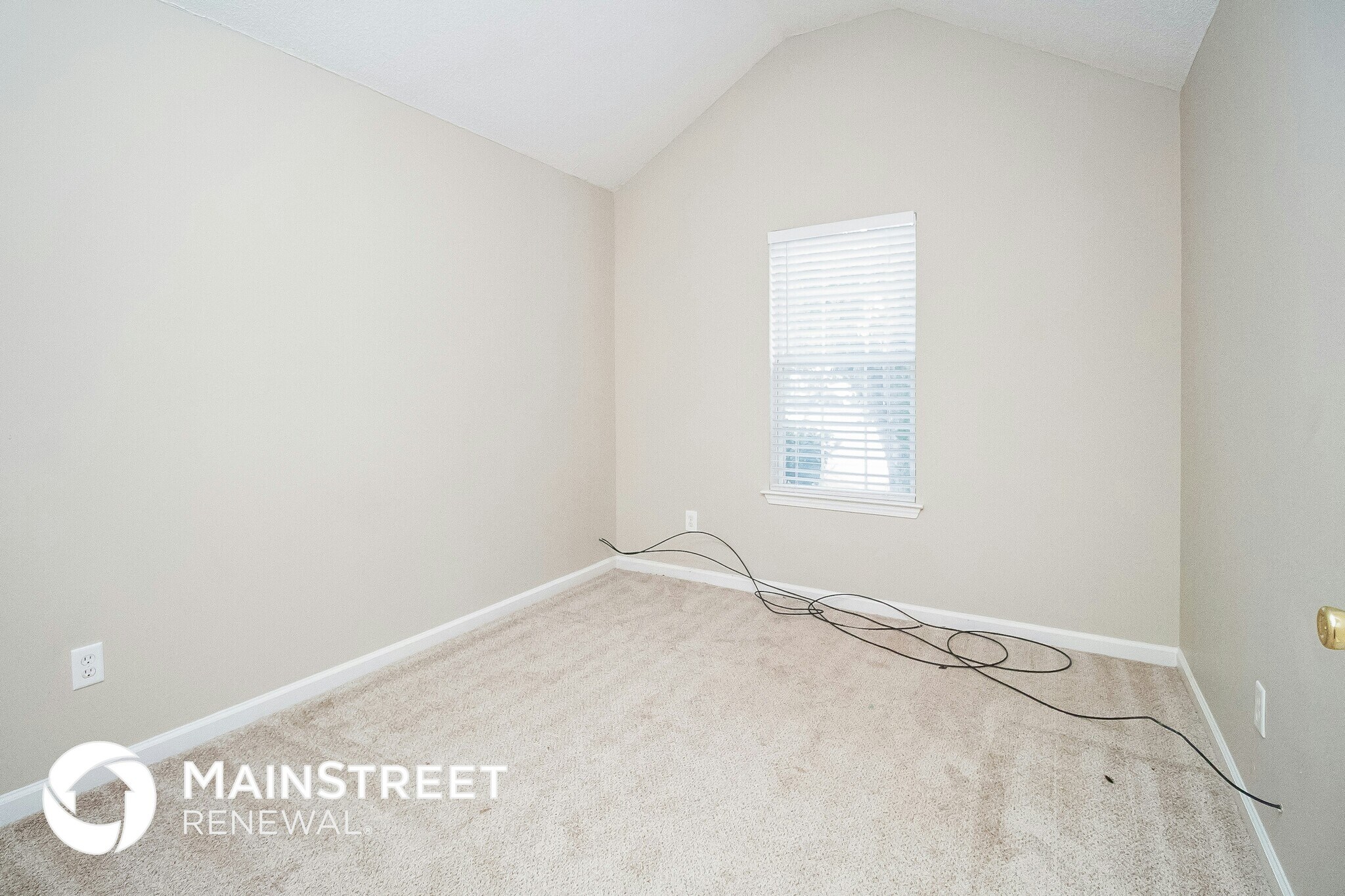 Building Photo - 7522 Clear Creek Approach