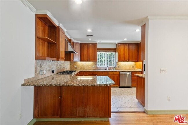 Building Photo - 4385 Camellia Ave