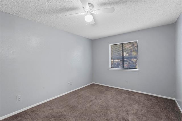 Building Photo - 6646 E Lovers Ln