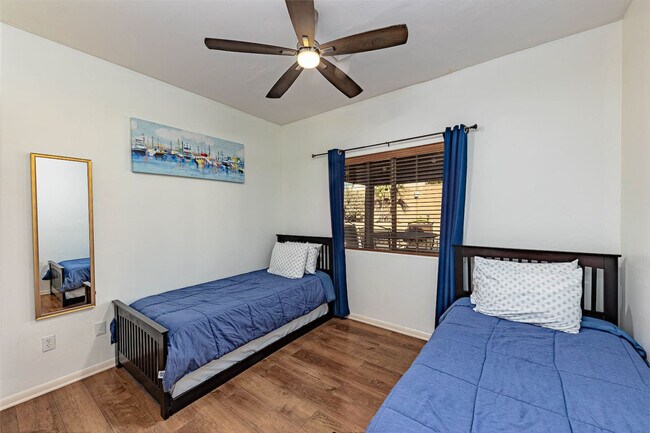 Building Photo - 3921 Aloha Ln