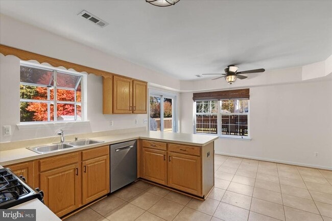 Building Photo - 710 Miriam Ln