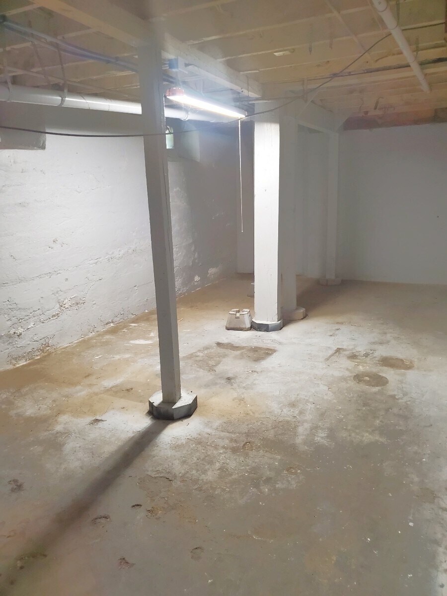 Building Photo - 1133 Beech St