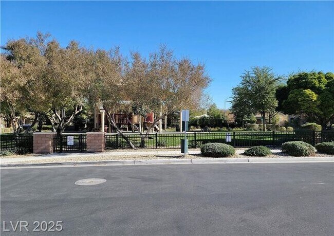 Building Photo - WELCOME HOME TO THE EXCITING INSPIRADA COMMUNITY!!