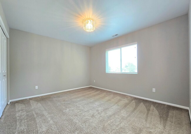 Building Photo - 4 Bedroom Home with Lake Views - Pet Friendly - 1/2 off 1st Months rent!