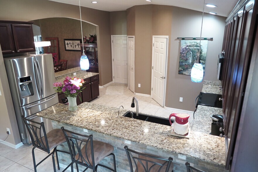 Pantry Laundry doors - 437 Lake Monroe Pl