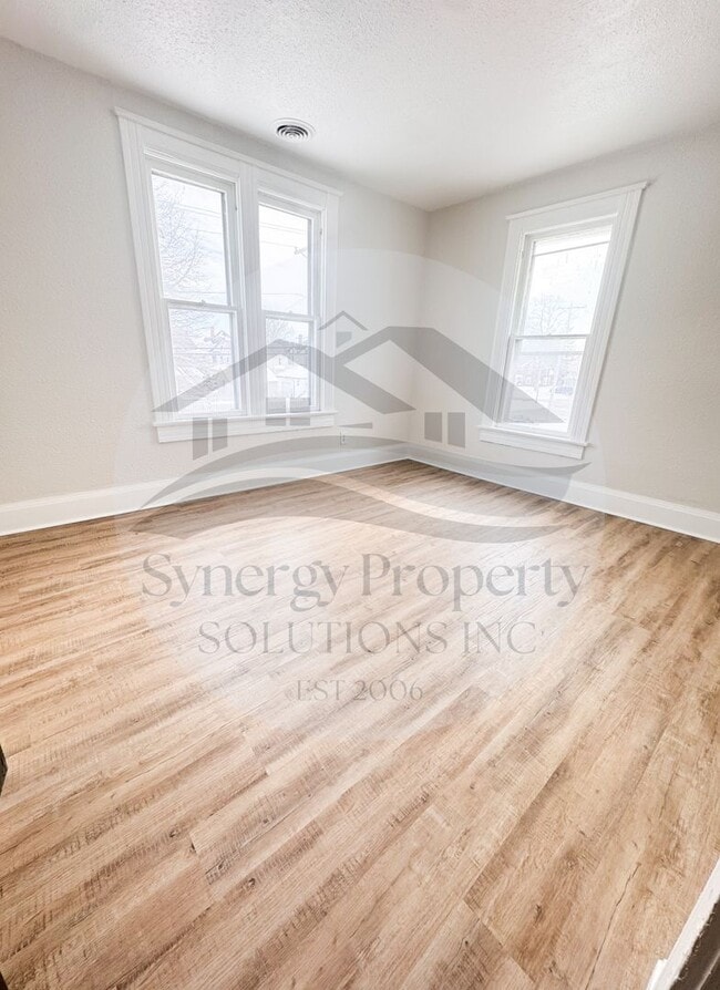 Building Photo - Shelby Home