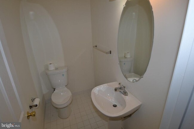 Building Photo - 6340 Demme Pl