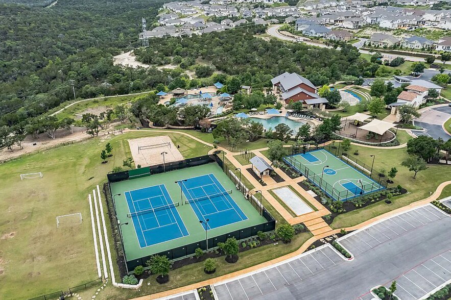 Rough Hollow Amenities - 513 Elworth Path