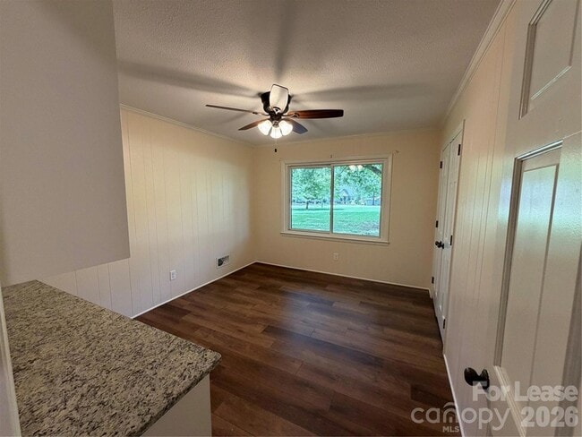 Building Photo - 1130 Turnersburg Hwy