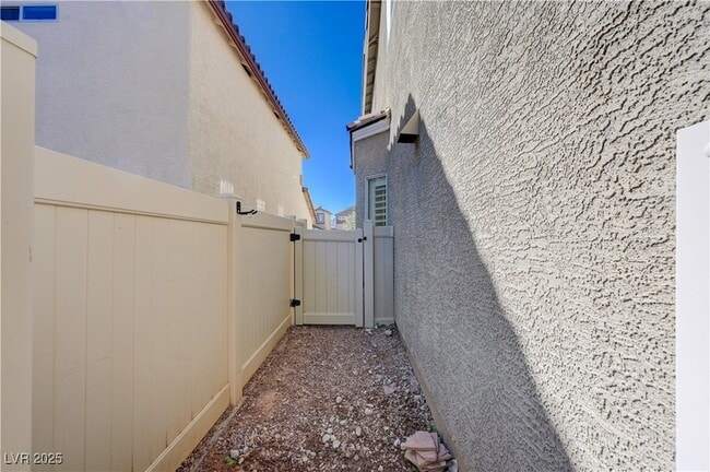 Building Photo - 8404 Winterchase Pl