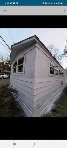 side view - 600 Pulis Ave