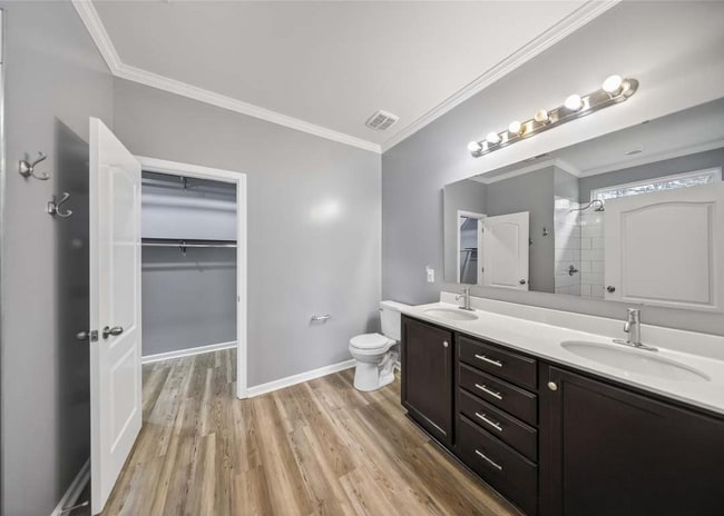 Building Photo - 7802 Hereford St