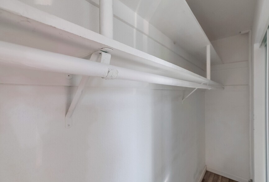 Building Photo - 2308 Schader Dr