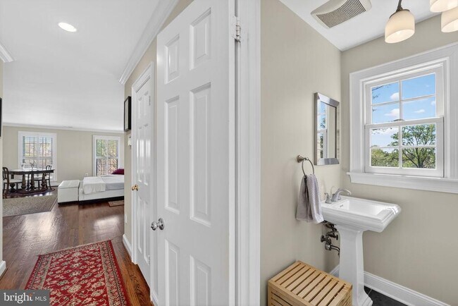 Building Photo - 5115 Cape Cod Ct
