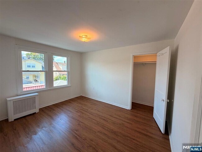 Building Photo - 67 Morgan Pl