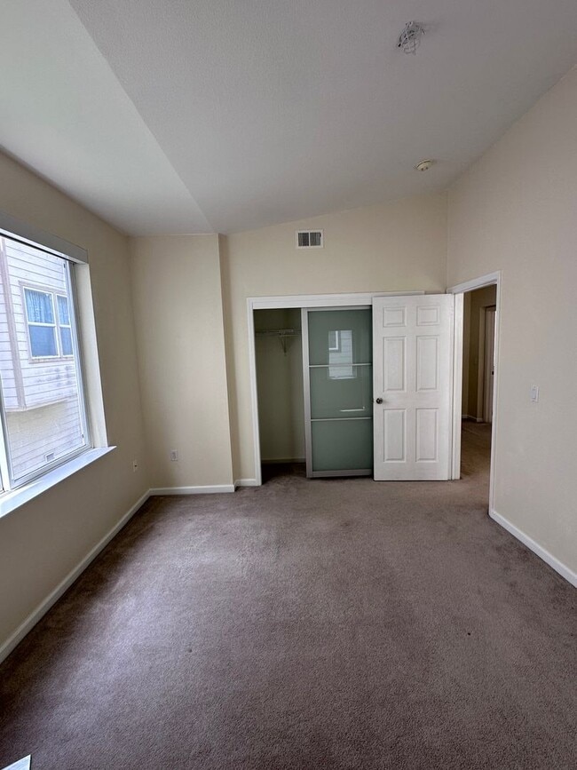 Building Photo - $5,500/month – Spacious Daly City Home for Rent