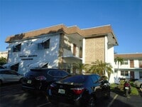 Building Photo - 1007 N 19th Ave
