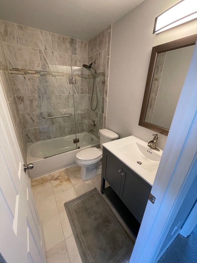 Building Photo - 14268 Town Commons Way