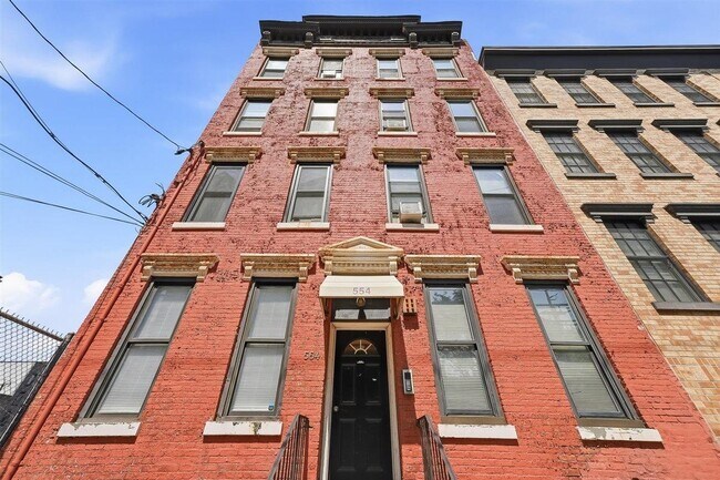 Building Photo - 554 Observer Hwy