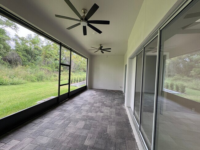 Building Photo - 547 Sanctuary Golf Pl