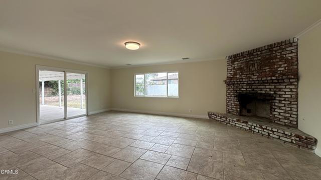 Building Photo - 653 Willowgrove Ave