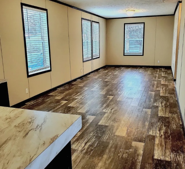 Building Photo - 9359 Starboard Dr