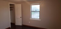 Building Photo - 1216 Wafer St