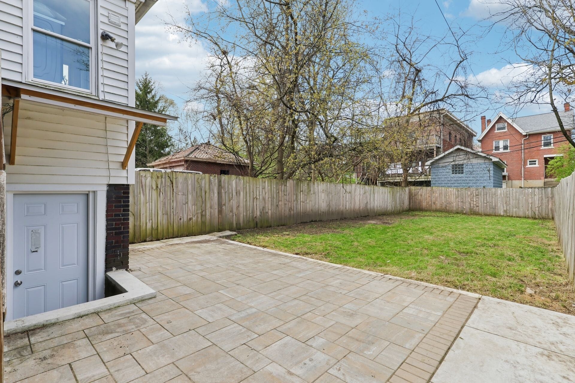 Building Photo - 3459 Beechwood Blvd