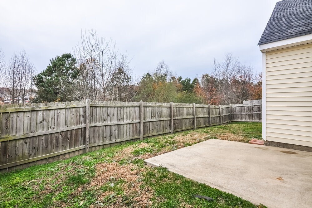 Building Photo - 1040 Bridlemine Dr