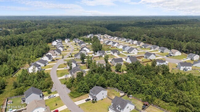 Building Photo - 2025 Alder Ln