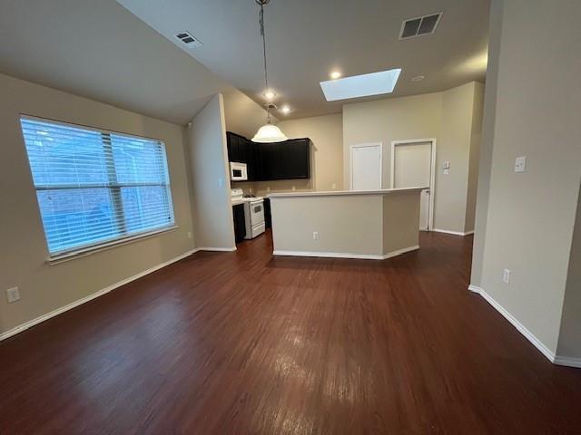 Building Photo - 621 Crystal Falls Dr