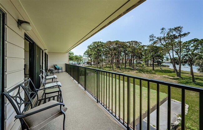 Building Photo - 2700 Bayshore Blvd