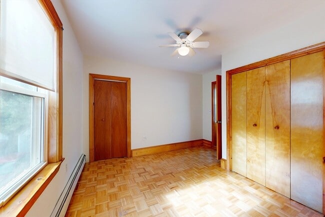 Building Photo - 58 Teel St
