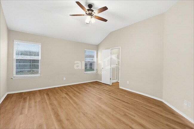Building Photo - 6038 Mountain Mdw