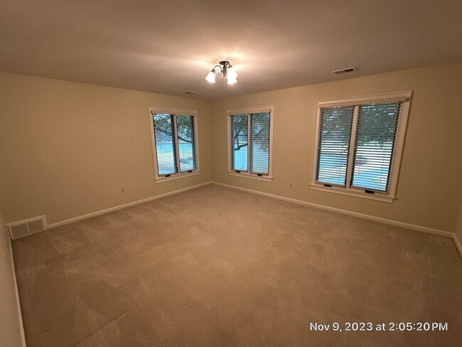 Building Photo - Collierville Home NOW Available on the Gol...