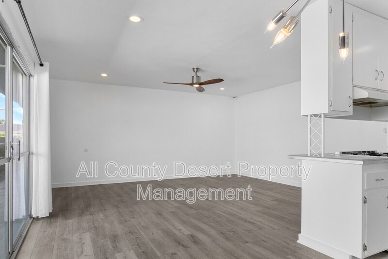 Building Photo - 46075 Ocotillo Dr