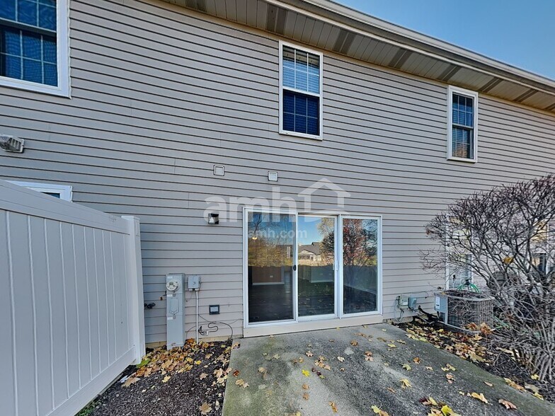 Building Photo - 1082 Horizon Ridge Dr