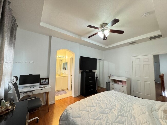Building Photo - 10833 SW 83rd St