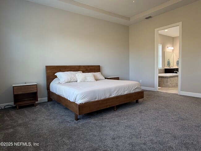 Building Photo - 168 Bronson Pkwy