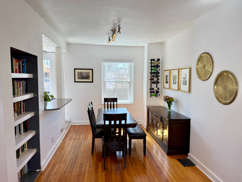 Building Photo - 520 E Dakota Ave