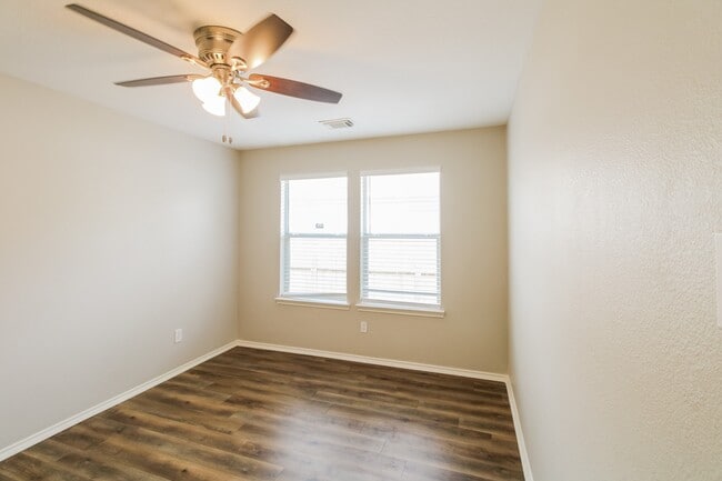 Building Photo - 3519 Apache Meadows Drive