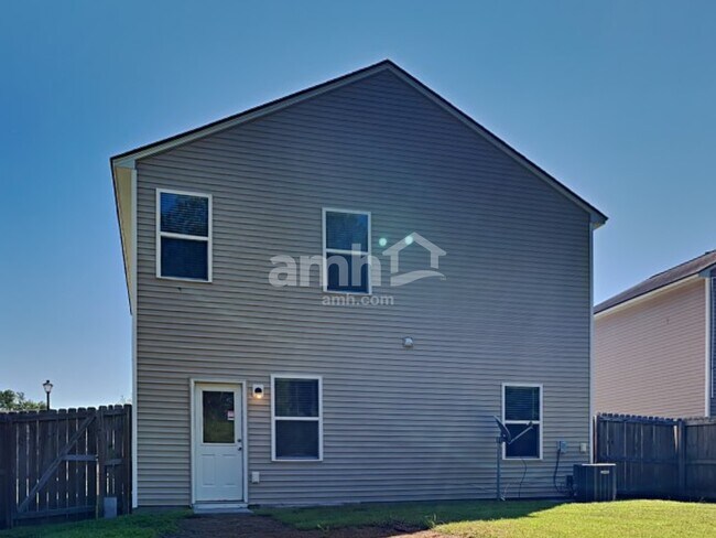 Building Photo - 321 Iveson Rd