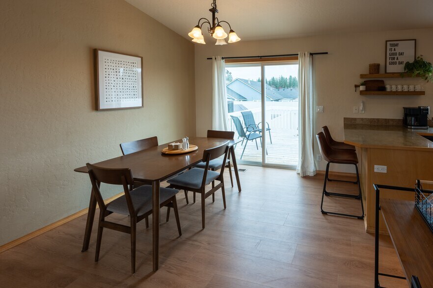 Dining Area - Access to Elevated Deck - 2805 W Dumont Dr