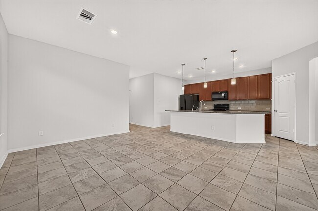 Building Photo - 20902 Cullen Ranch Rd